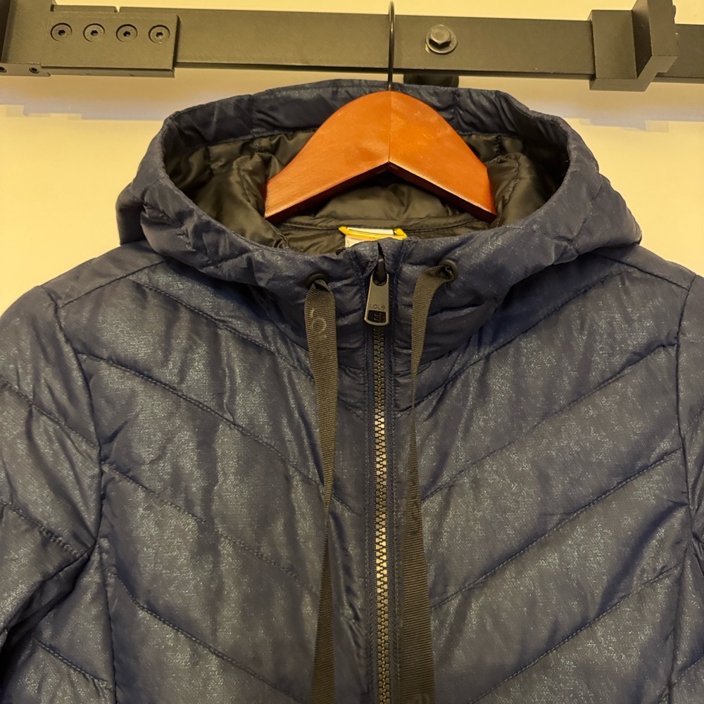 LOLE Jacket- Brand New